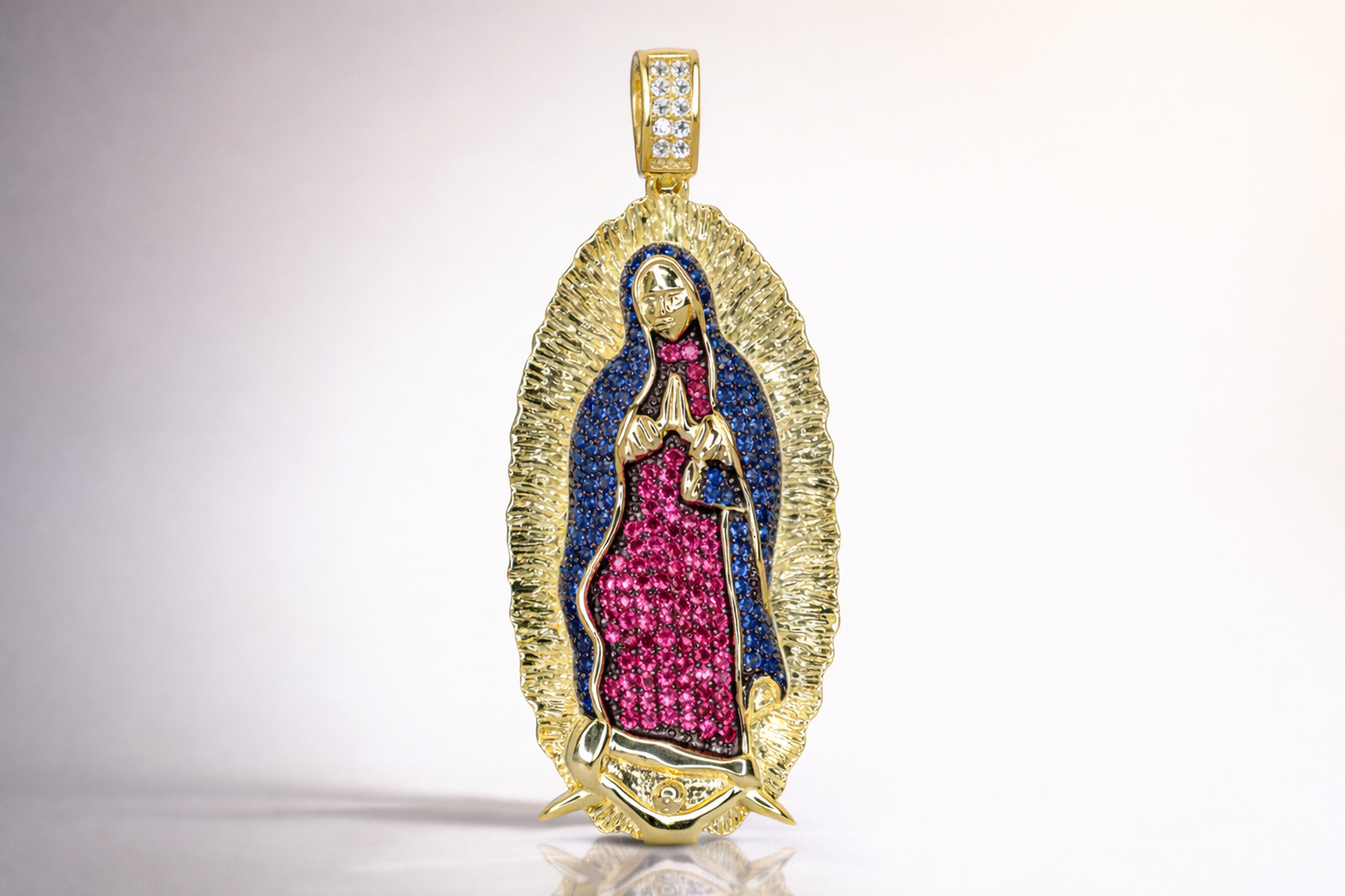 Virgen Pendant