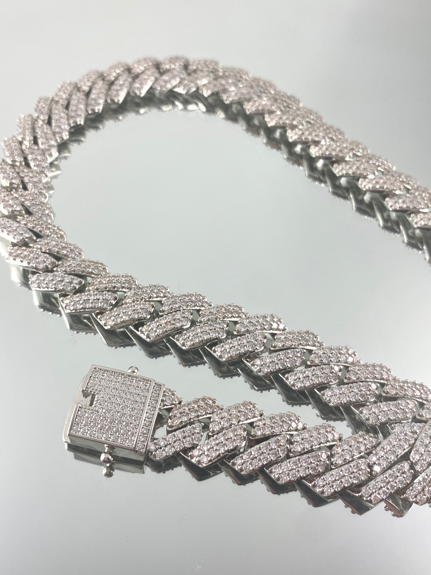Prong Ice Chain