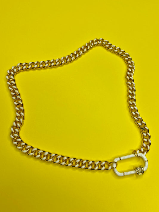 Color Chocker